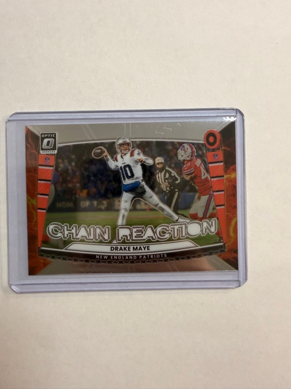 🔥Drake Maye "Chain Reaction" Football Trading Card